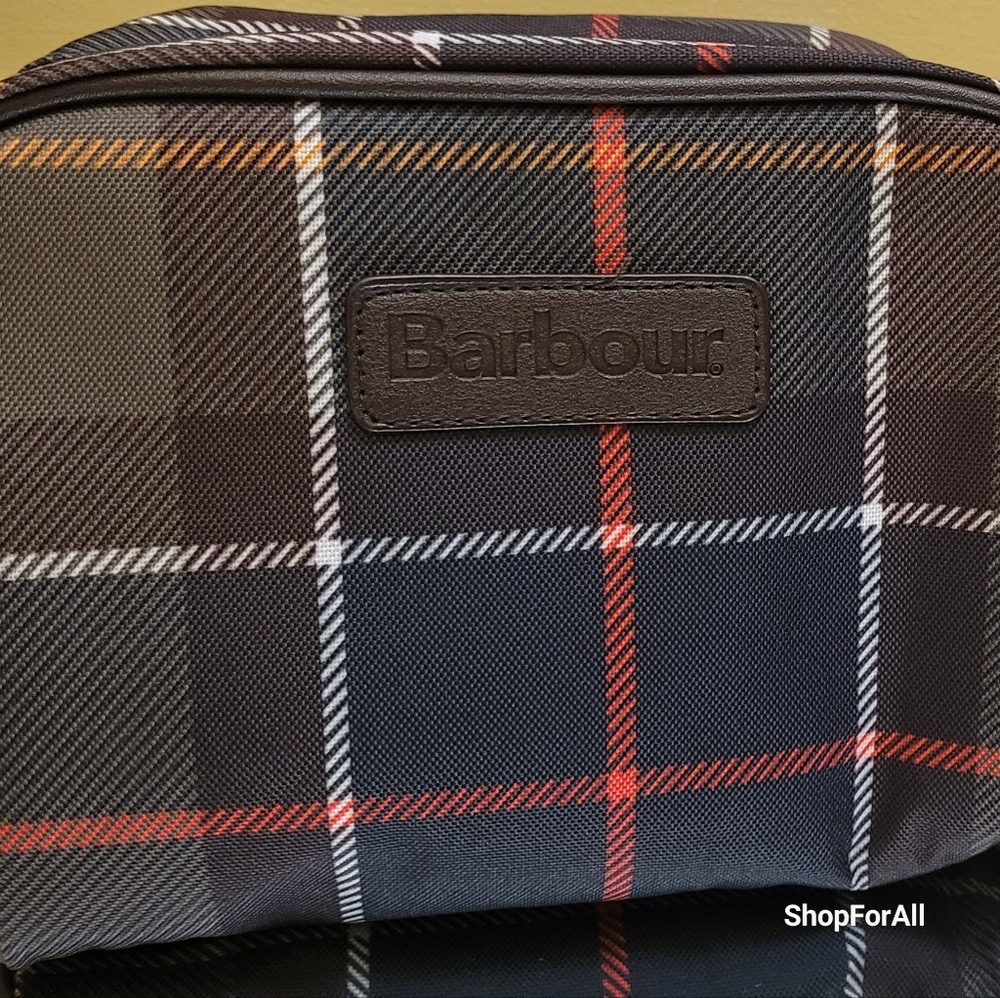 Barbour - Picture 3 of 10